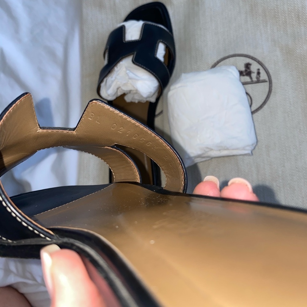 Hermes Black Oran Sandals size 37 - Picture 8 of 13